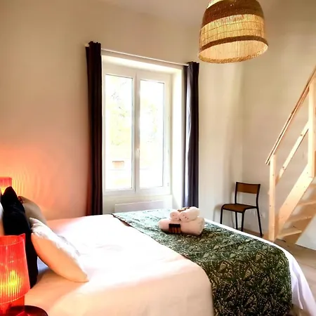 Apartment A Deux Pas De La Plage De Royan Yourhosthelper